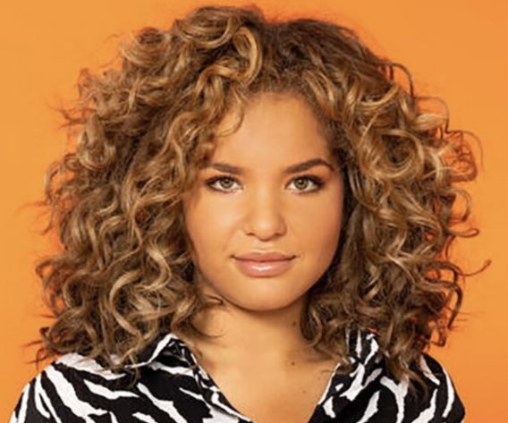 Tu préfère ? 

♥️ Fav pour Anisha 
🔁 RT pour Léa 

#staracademy2022 #StarAcademy #StarAc #Lea #Anisha