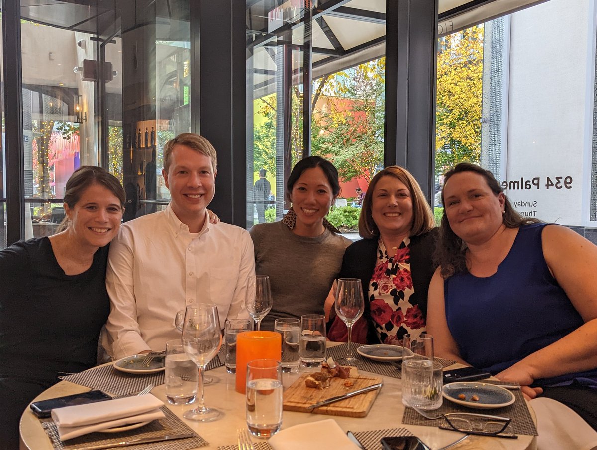 StephaureusLab's tweet photo. ID docs debating the merits of bar vs. liquid vs. no soap for hand washing!!! 😂 @IDWeek2022 @WUPedsID https://t.co/hoJcuPTr4y