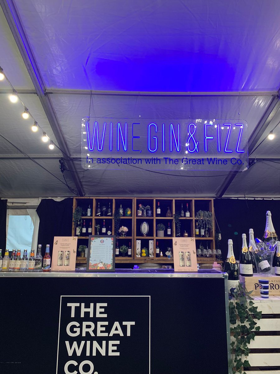 BathRugby's tweet photo. It was a sign…

The bulb in the E went pre-game, how fitting 😉 

Enjoy the win, gin and fizz 🥂 https://t.co/MEOSLpIoeg