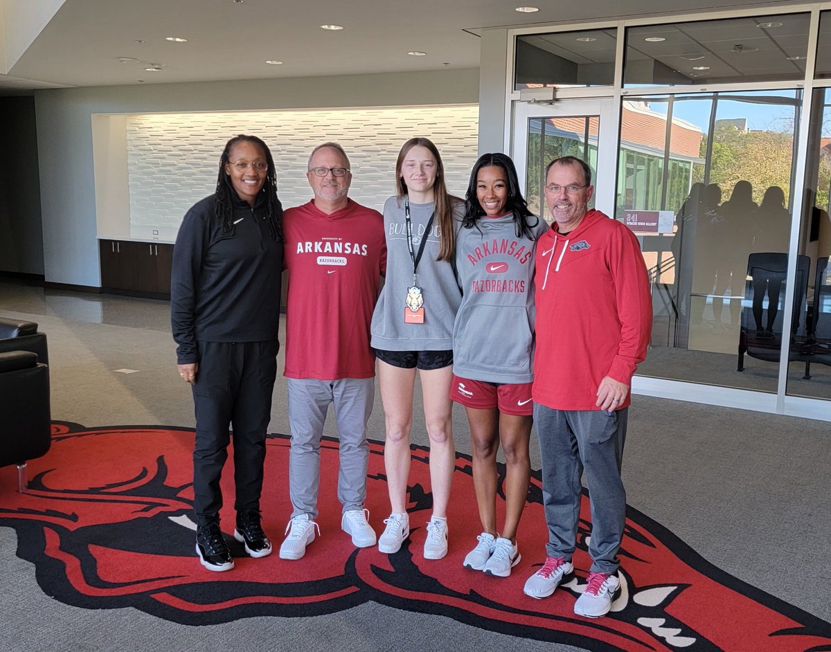 Avery Hjelmstad tweet media