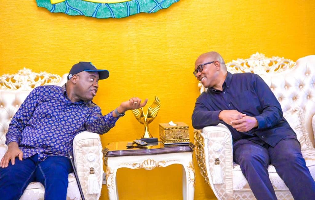 PeterObi's tweet image. I am immensely grateful for HE @govdouyediri's graciousness, warmth and hospitality, while I was visiting flood-ravaged areas of Bayelsa. Very much appreciated. -PO