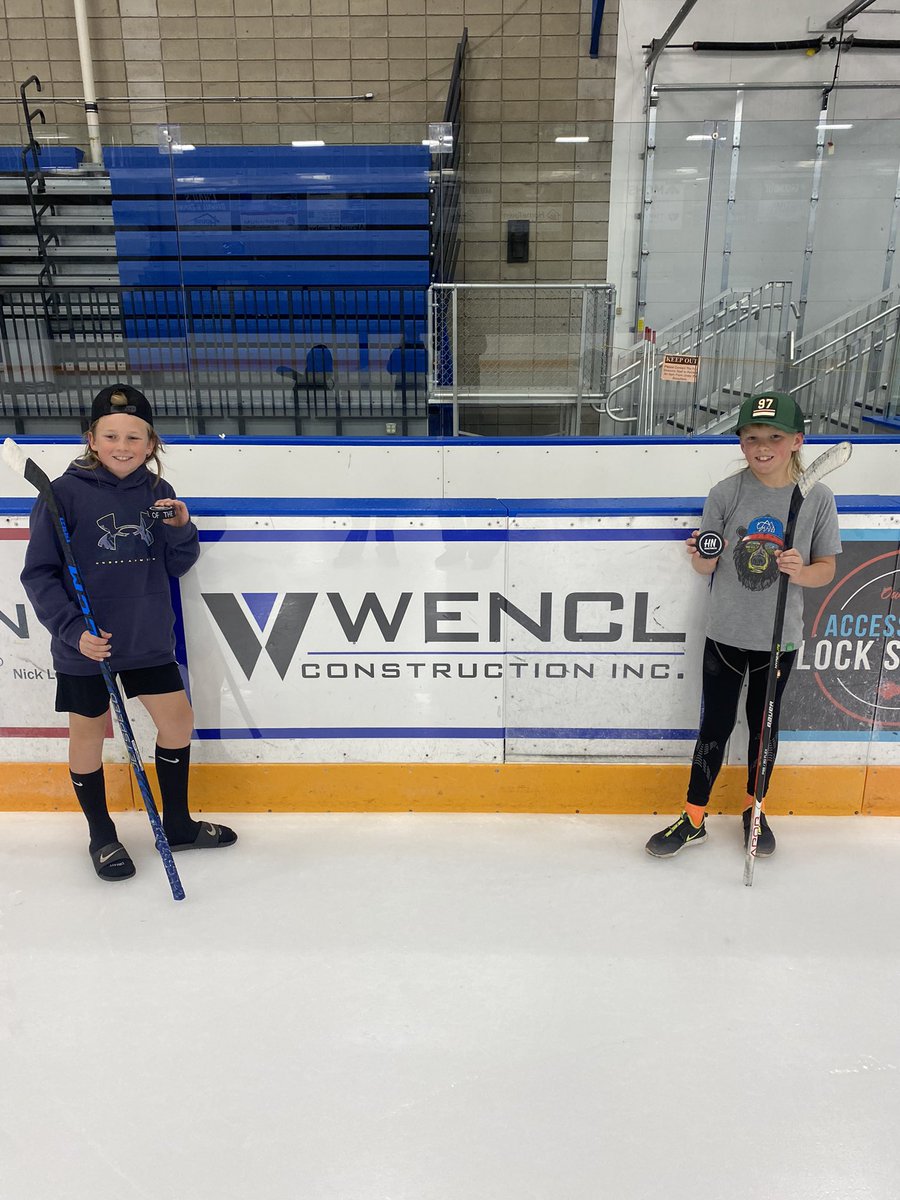BWencl's tweet photo. @OwatonnaHockey @wenclcon https://t.co/yGKfim5riE