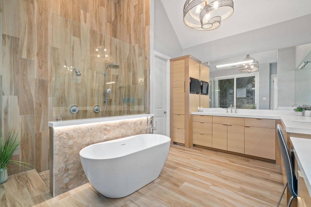 rhadfw's tweet photo. Your dream home awaits! 🏠

1684 Blevins Lane | Keller
5 🛏️ 4 🛁 5,278 Sq/Ft
Listed for $2,094,800

For more information- ConstanceMcFarland@RogersHealy.com https://t.co/5vPpL2n9qd