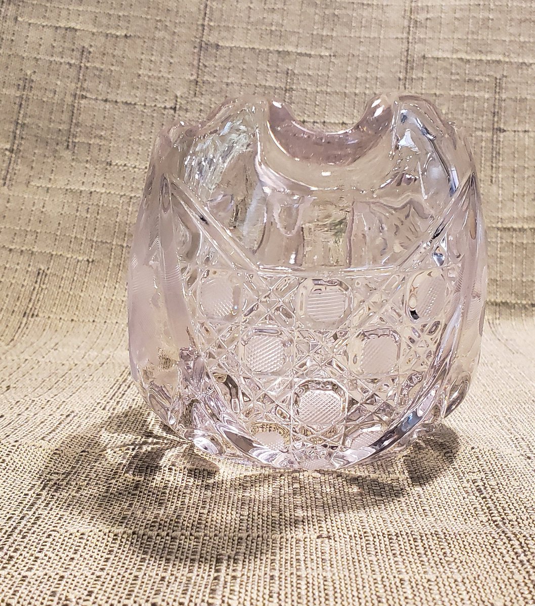 atticesoterica's tweet photo. Vintage Unsigned Etched Glass Daisy Creamer With Cut Glass Sawtooth Edge And Star Burst Bottom #AEPG #vintagekitchen https://t.co/PSHK35HhCE #Antiques #Etsy #Collectibles #EtchedGlassDaisy https://t.co/A5RGyGZkdi