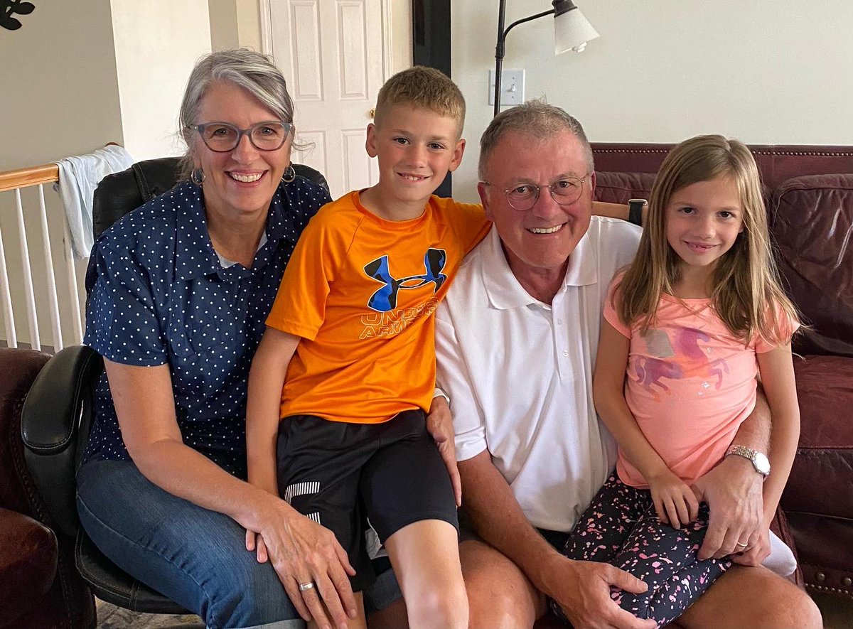 L2Holt's tweet photo. Love family. ❤️ https://t.co/s0ebqN8Vno