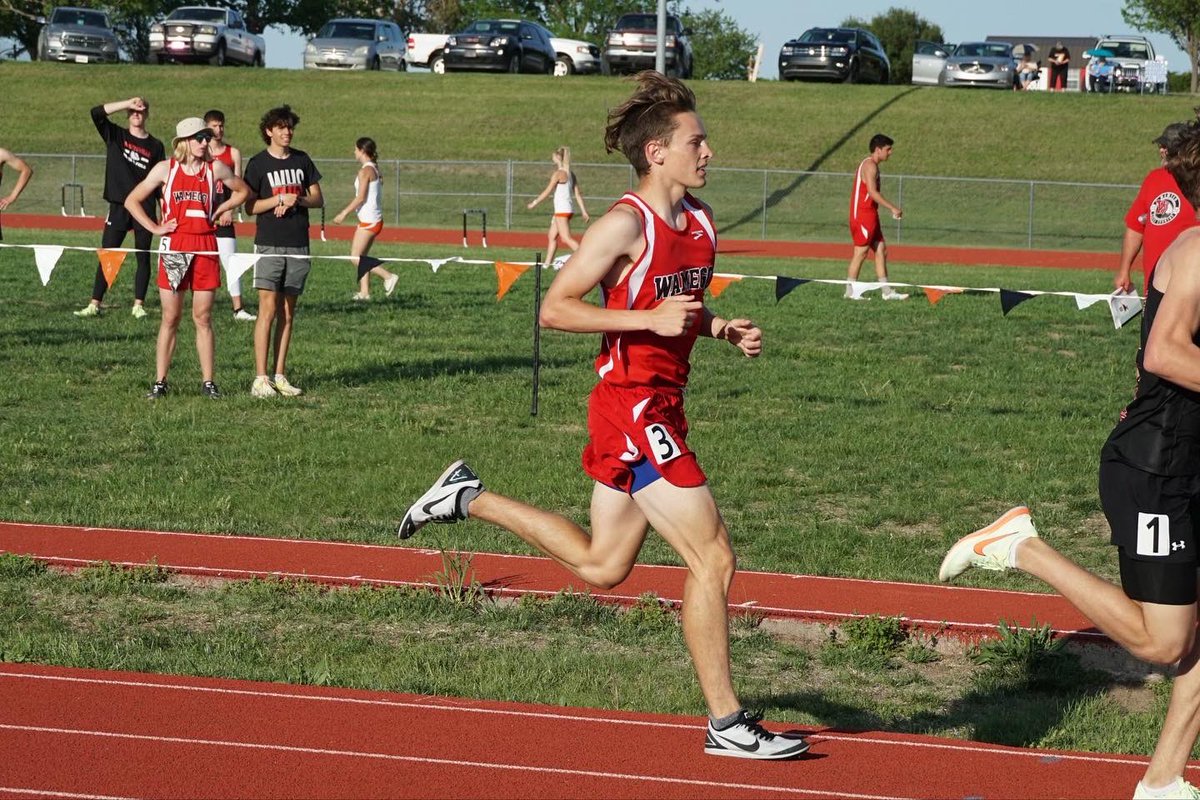 wolfe_emery's tweet photo. Happy to announce that I have received an offer to run XC and T&amp;F at Emporia State University. Thank you Coach Stanbrough for the opportunity and stingers up! https://t.co/aBT0PvUEoV