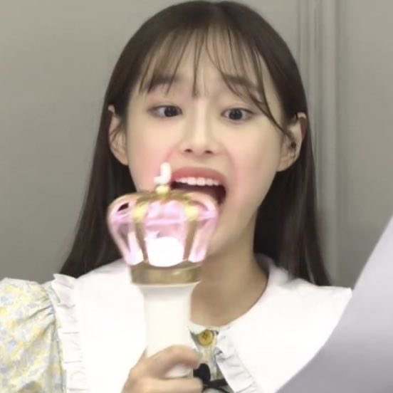 chuu chuuing 
#CHUU #LOONA
#츄 #이달의소녀