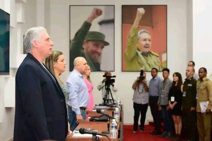 Ningún joven debe sentir que todo está hecho ya en la Revolución, sería un gran error. Cada generación tiene una épica sobre la cual levantar una heroicidad y los tiempos recientes, las duras circunstancias que nos rodean, lo han demostrado.
<a href="/DiazCanelB/">Miguel Díaz-Canel Bermúdez</a>. Pleno <a href="/UJCdeCuba/">UJC de Cuba</a>
#Cuba🇨🇺