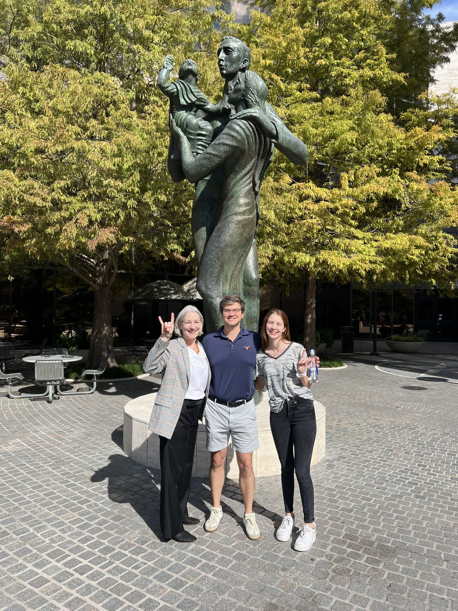 Lillian Mills tweet media