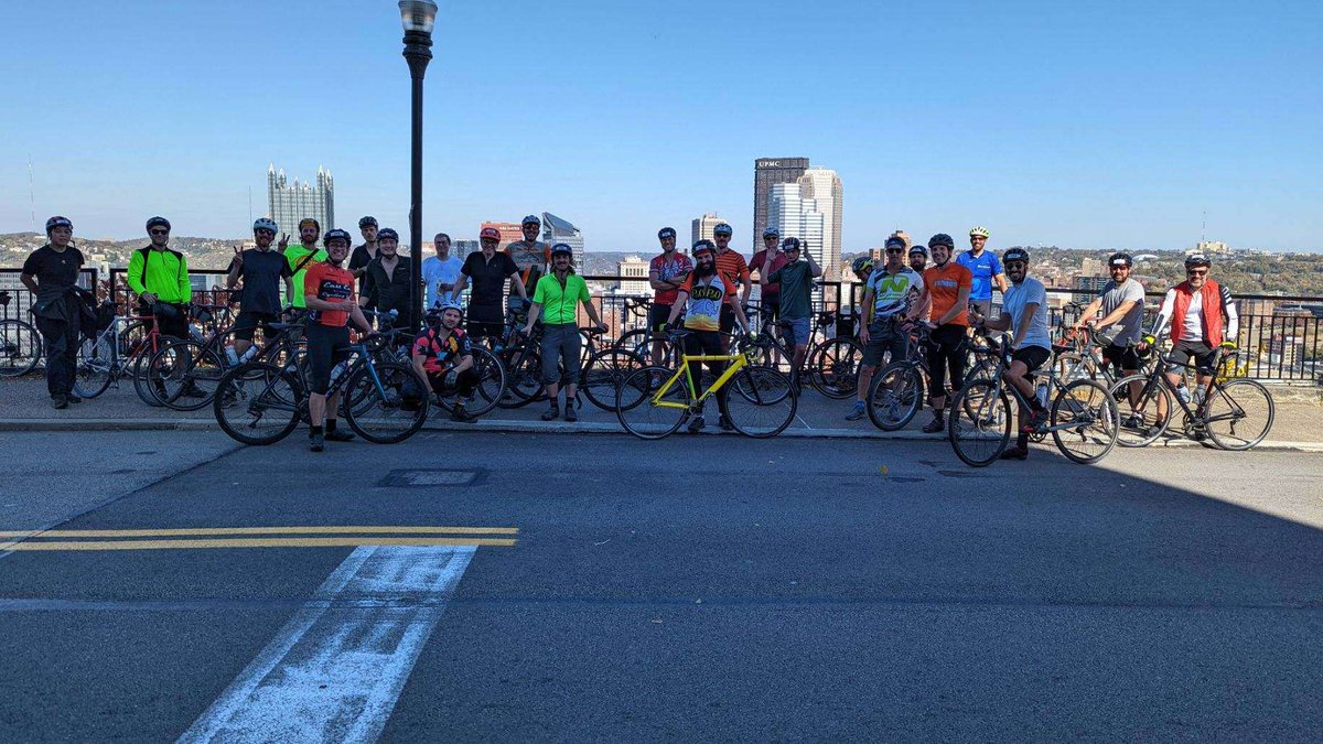 JBroms's tweet photo. The 13 hardest hills in the city?
Why not try single speed?
I'm stupid, but I completed 8/13, including the most difficult climb.
Average cadence: 32-38
My calves hurt. https://t.co/kLt9CnHfDi