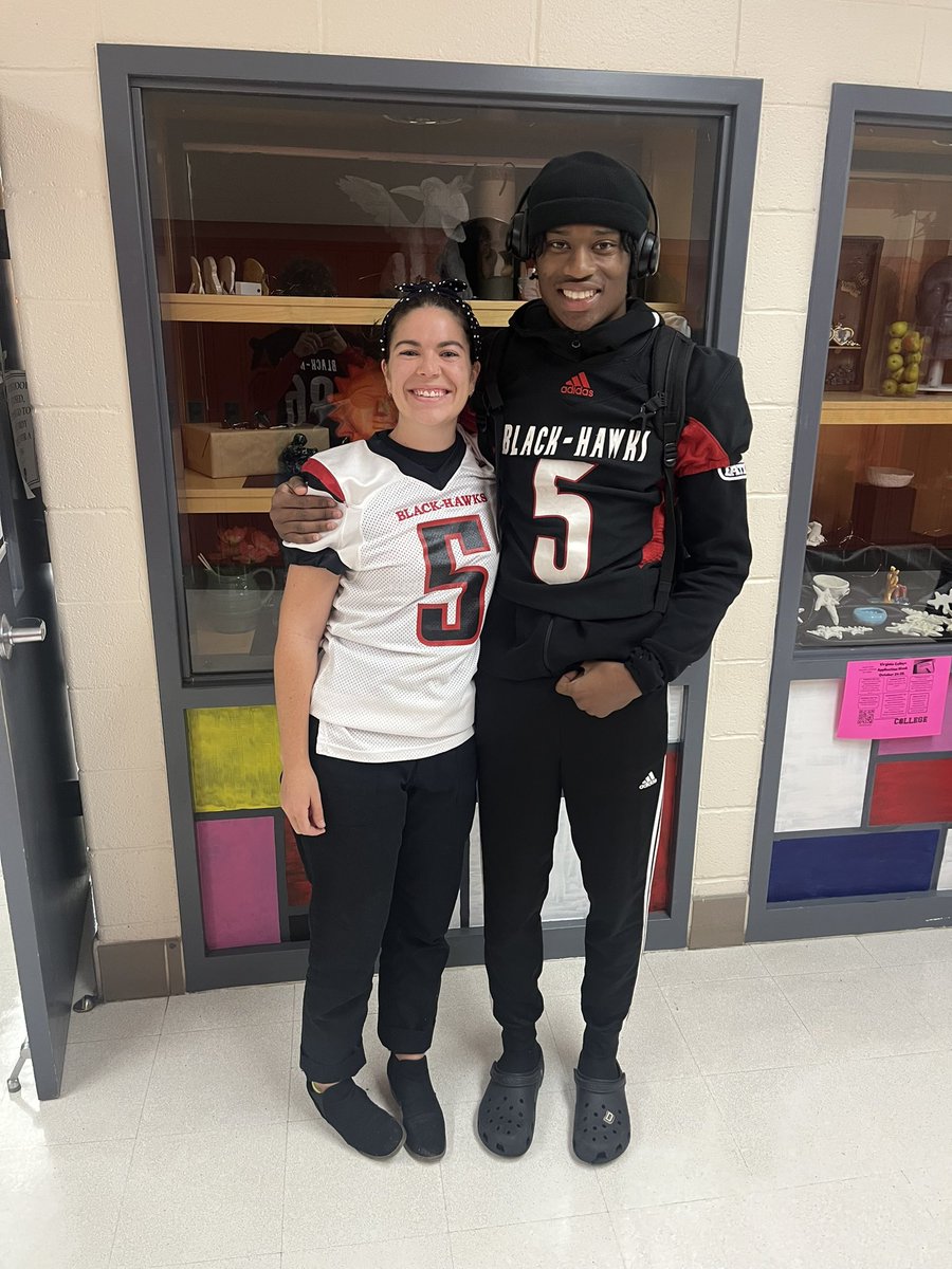 Senior Night! Grateful for all these people in my life. Thank you to everyone who has helped me along the way! Big shout out to my teammates been playing with some of these boys since I was a kid got love for everybody in these pictures! @BPBHawkFootball