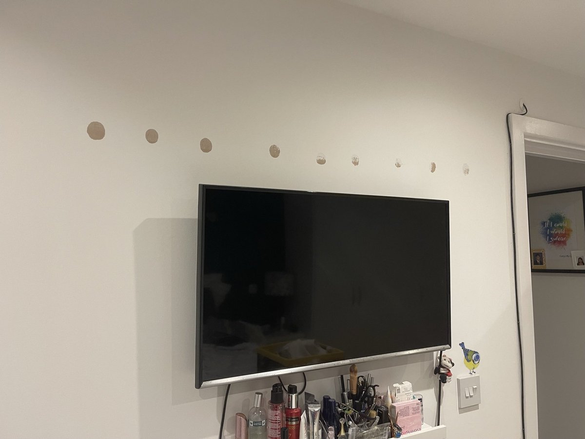 BolaEmerson's tweet photo. @HenkelUK any reason why my Shelf which only had photo frames on fell off at 3am after 3 years? #damagedtv https://t.co/EHKbHvyJD9