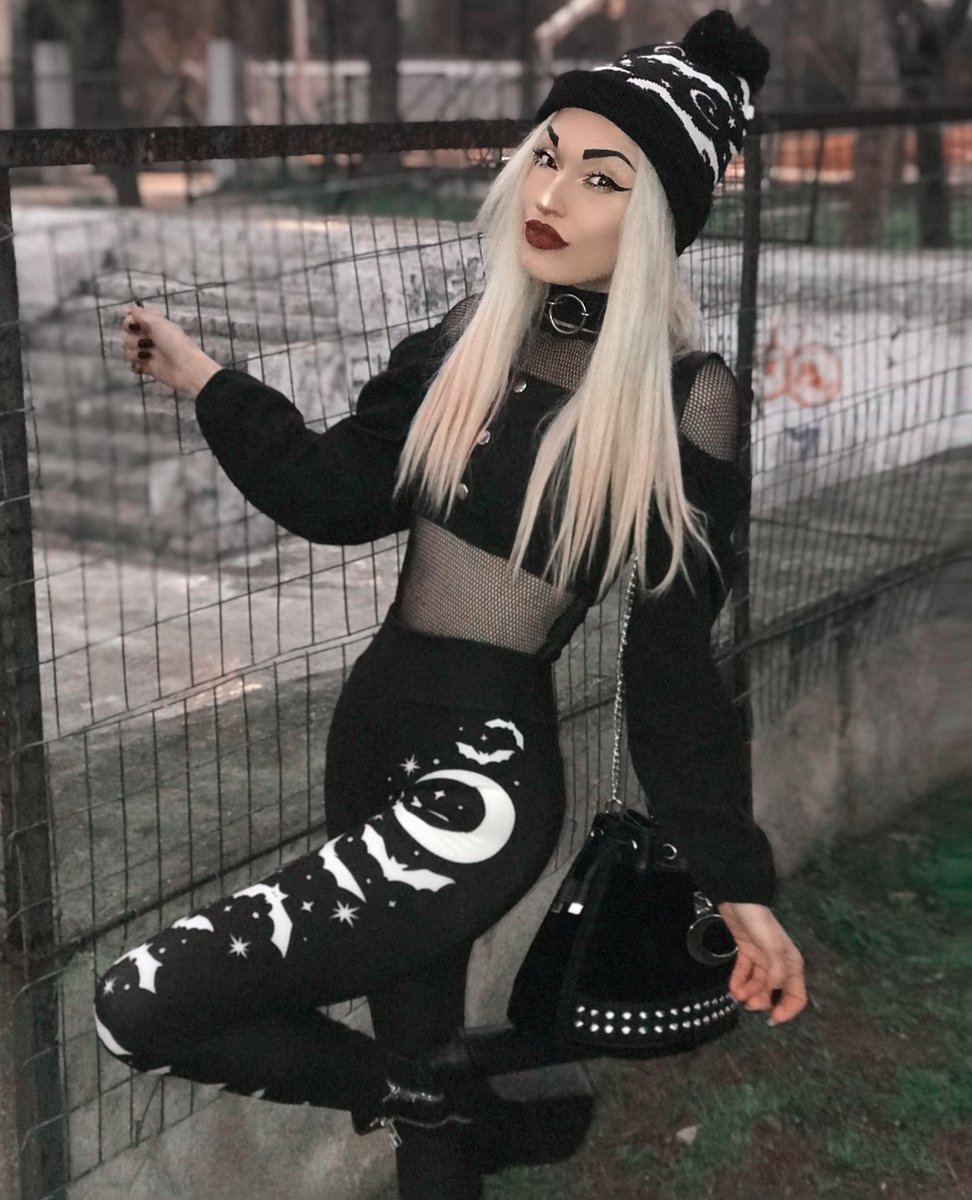 toofastclothing's tweet photo. Our Stars and Bats Leggings have finally hit the shelf again! Pick them up for the perfect fall legging!
โโโ
:โ
โ
SHOP NOW โ
https://t.co/i3sHtBmHqG โ
โ โ
โ
โ
#gothaf #altfashion #gothclothing #alternativeclothing #goths #goth #alternativegirls #gothfashion #alternative https://t.co/rW5yC63lAJ