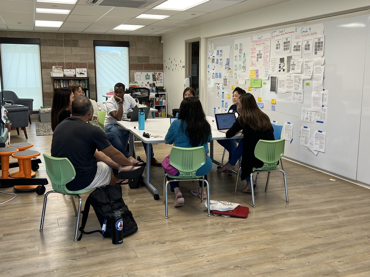 Leanna, NBCT (@happyleeteach) on Twitter photo It amazes me how <a href="/EdcampHi/">Edcamp Honolulu</a> rooms were filled w/ collaborative & thoughtful conversations throughout the day. I loved hearing educators discuss various solutions to their concerns & learn from one another.
PS. It wasn’t all about tech either 😉 #EdcampHI #808educate It amazes me how <a href="/EdcampHi/">Edcamp Honolulu</a> rooms were filled w/ collaborative & thoughtful conversations throughout the day. I loved hearing educators discuss various solutions to their concerns & learn from one another.
PS. It wasn’t all about tech either 😉 #EdcampHI #808educate