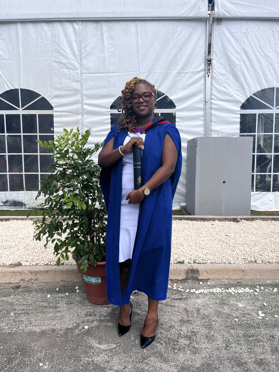 tessri27's tweet photo. Congratulations to you hun. U have Mastered the Law. #uwicavehillgrad #mastersofLaw #🙏🙏🙏 https://t.co/zcnMQqDcEE