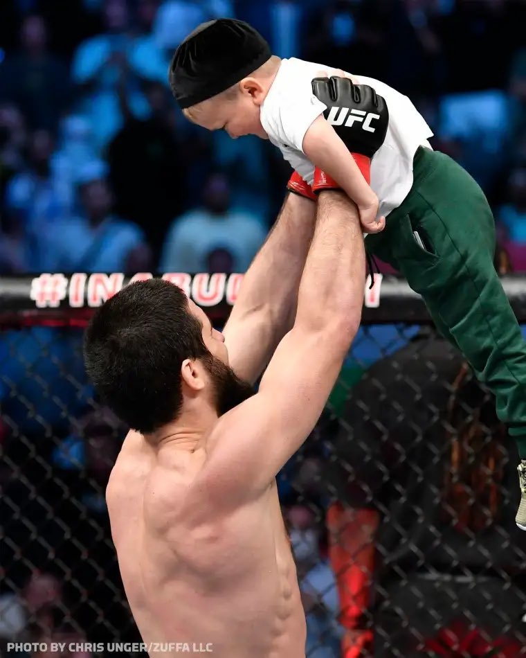 cdrcblin's tweet photo. #ufc280 https://t.co/NvoZydBWuX