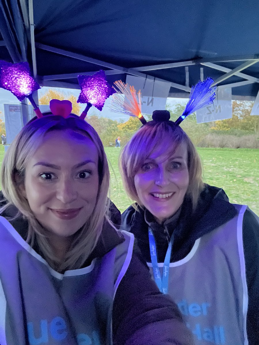 GarnerJoely's tweet photo. ✨A fantastic evening at Starlight Hike for @SRthorpehall 🌟💙 It felt strange to be there as a volunteer this time but I loved being back and catching up with lots of familiar faces 🥰! https://t.co/oh6KAzHaqz