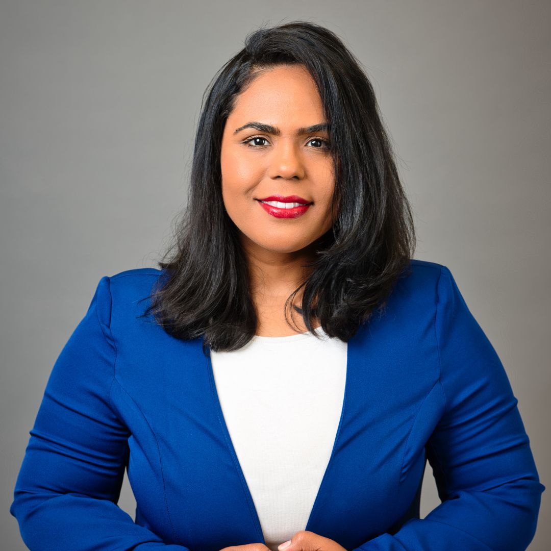 MarkNegralle's tweet photo. @CTSenateDems have an opportunity to take the S30 with a true champion of working people.   CT will be well served by my @CSEA_CT sister @EvaBerZim 
Vote for Eva Bermúdez Zimmerman on Nov 8th. @ConnAFLCIO @CEUI_SEIU_511 @CTDems @CTbabyseal https://t.co/FSSHfeGy6S