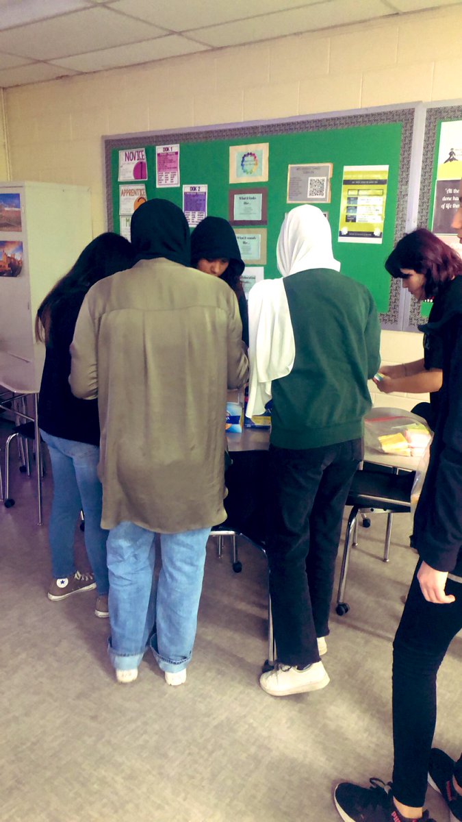 At this week’s SS meeting, our club members created period product packs to hand out to athletic coaches and club sponsors so they always have them on hand! Sponsors, please reach out to <a href="/blacksolclasses/">S Black</a> or <a href="/olchsmsodeh/">olchsmsodeh</a> and we will deliver them to you! #olchspride