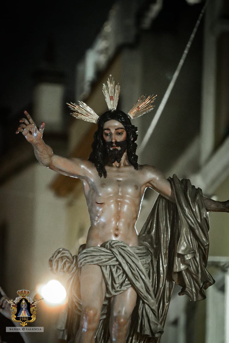 Llevando delante al Señor de la <a href="/ResurreccionSev/">Resurrección Sevilla</a> no le vamos a dedicar ni un segundo a quien carece de importancia.

Respeten a los músicos.