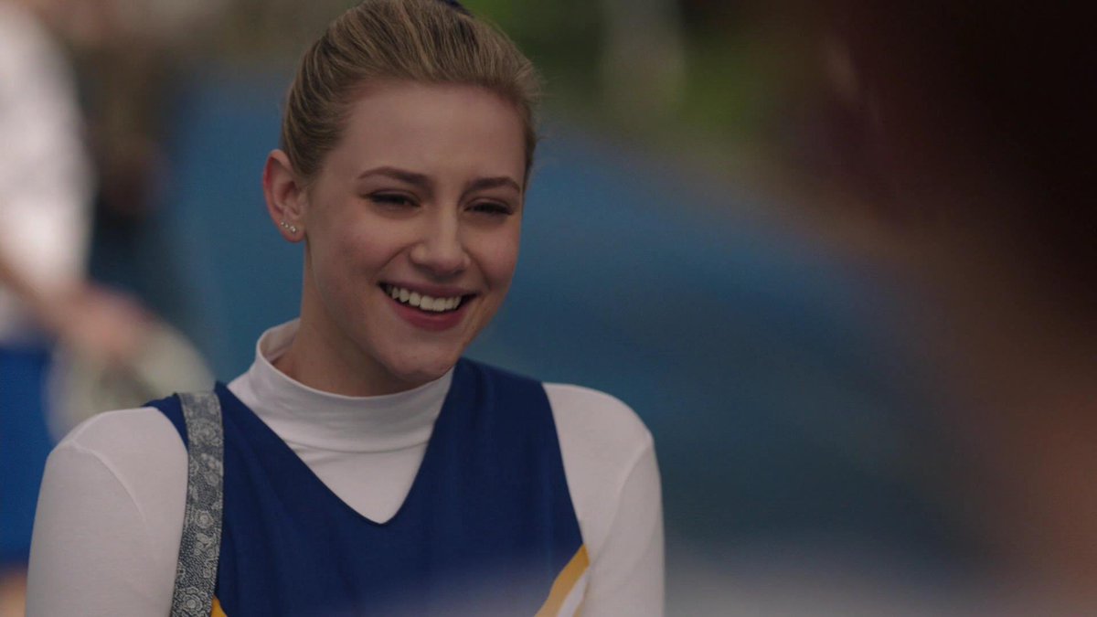 MackenzieLBurns's tweet photo. “Nice outfits” * Then stares at Betty the most*

This man be lying that he never felt anything romantic towards Betty from the jump…

#barchie #riverdale https://t.co/7L2RPGZiEv