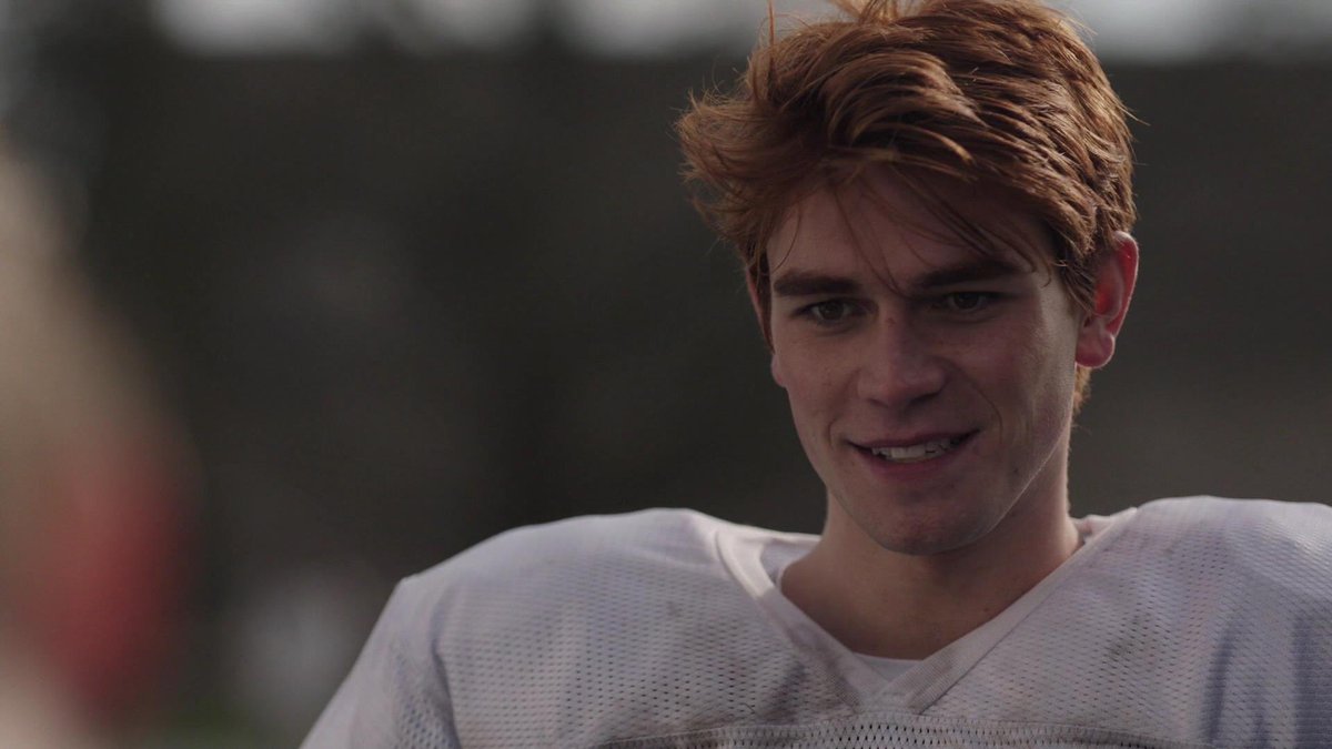 MackenzieLBurns's tweet photo. “Nice outfits” * Then stares at Betty the most*

This man be lying that he never felt anything romantic towards Betty from the jump…

#barchie #riverdale https://t.co/7L2RPGZiEv