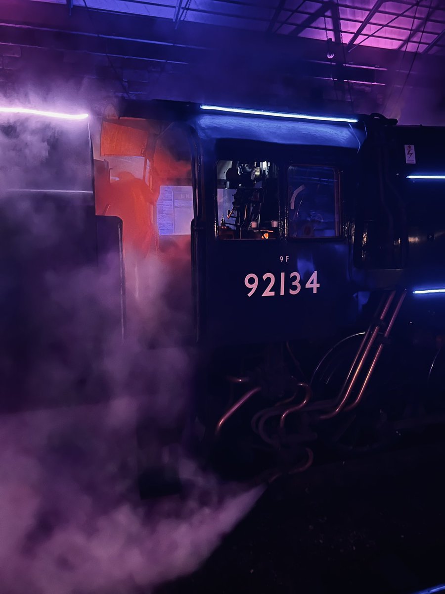Tomsimm56000175's tweet photo. What a lovely evening with the @nymr we’re not professional photographers at all but I think me and @jodiepaige96 did a good job #lightspectacular our little boy loved every second https://t.co/h9q35AJm5Q