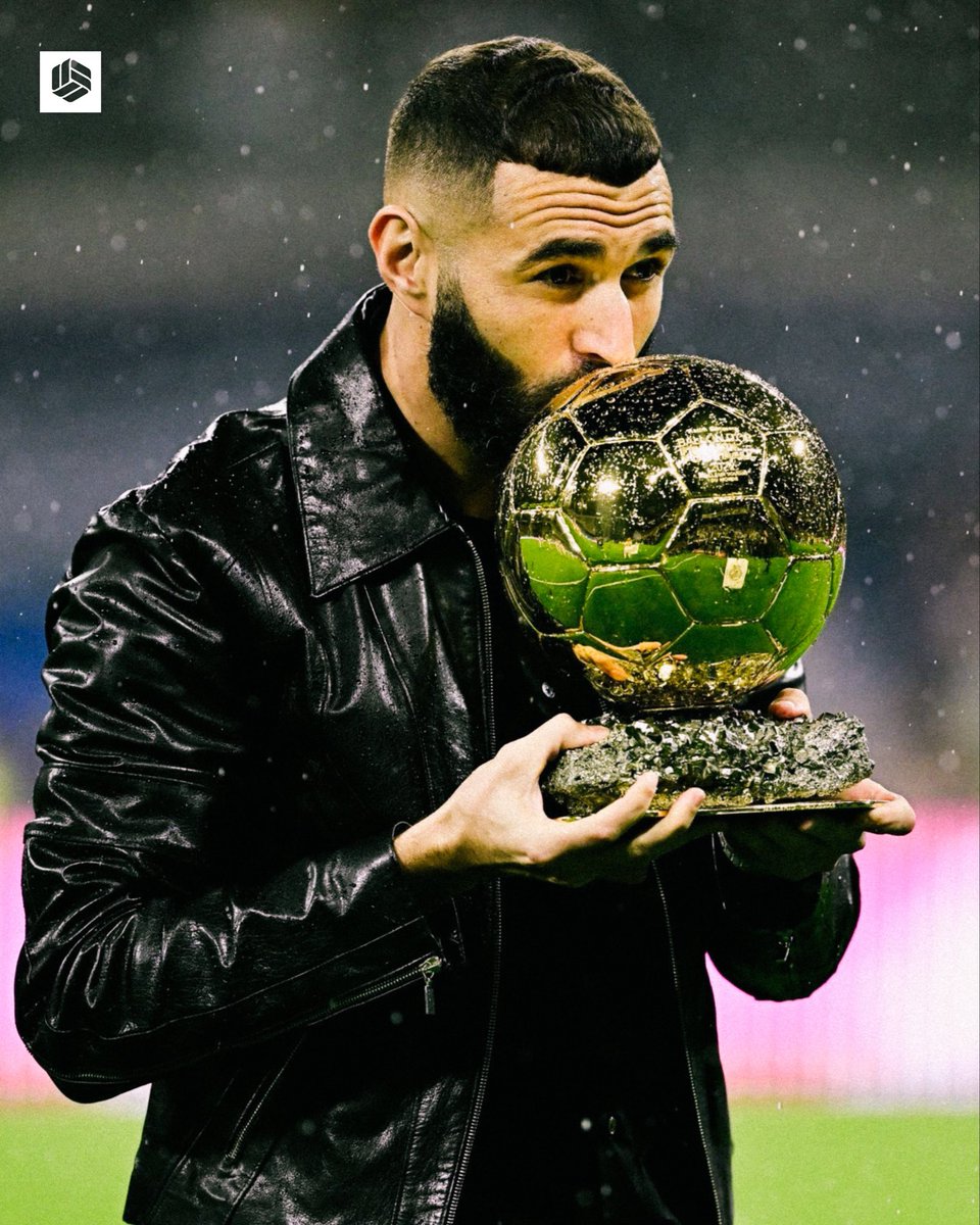 lnstantFoot's tweet photo. @Benzema @realmadrid C’est ton histoire. 🌕🇫🇷🤍 https://t.co/easya7XiYw