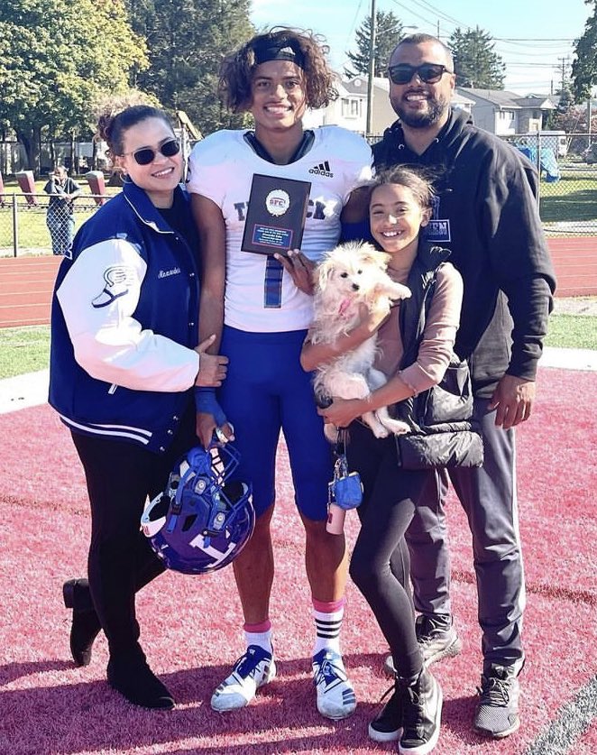 Thank you to my family, my my coaches, <a href="/TeaneckFB/">Teaneck High School Football</a> and <a href="/SFCFootballNJ/">The SFC</a> for naming me SFC Young Man of the Year! <a href="/CoachKuanBCE/">Cekuan James</a> <a href="/Coach_Casee/">Caysaan James</a> <a href="/dbacks_academy/">Dbacks Academy</a>
