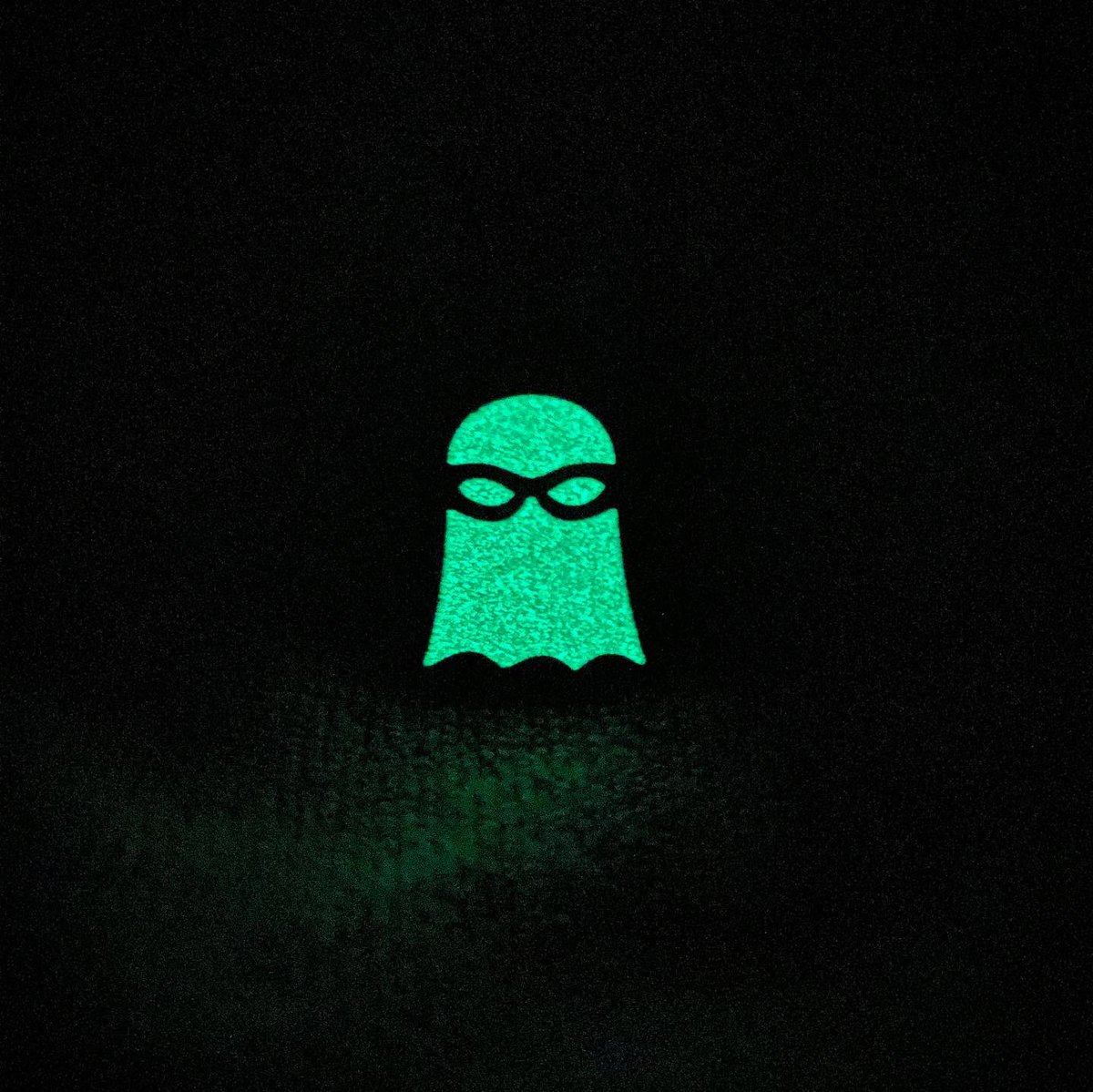 theirerye's tweet photo. Don’t forget our little Lumen glows in the dark!  👻 https://t.co/N9tR6MB5wJ
