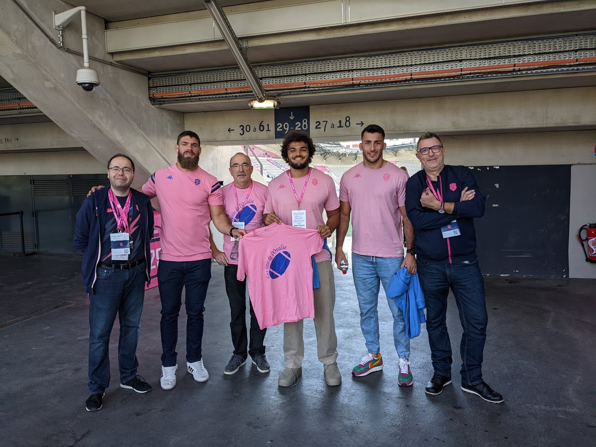 LesTitisdelOval's tweet photo. Merci @RyanChp 🧨🧨🧨@MarcosKremer2 💪💪💪@Mat_Hirigoyen ⚡⚡⚡
#PinkFamily
#SFPCAB https://t.co/mQlSP6Mv1N