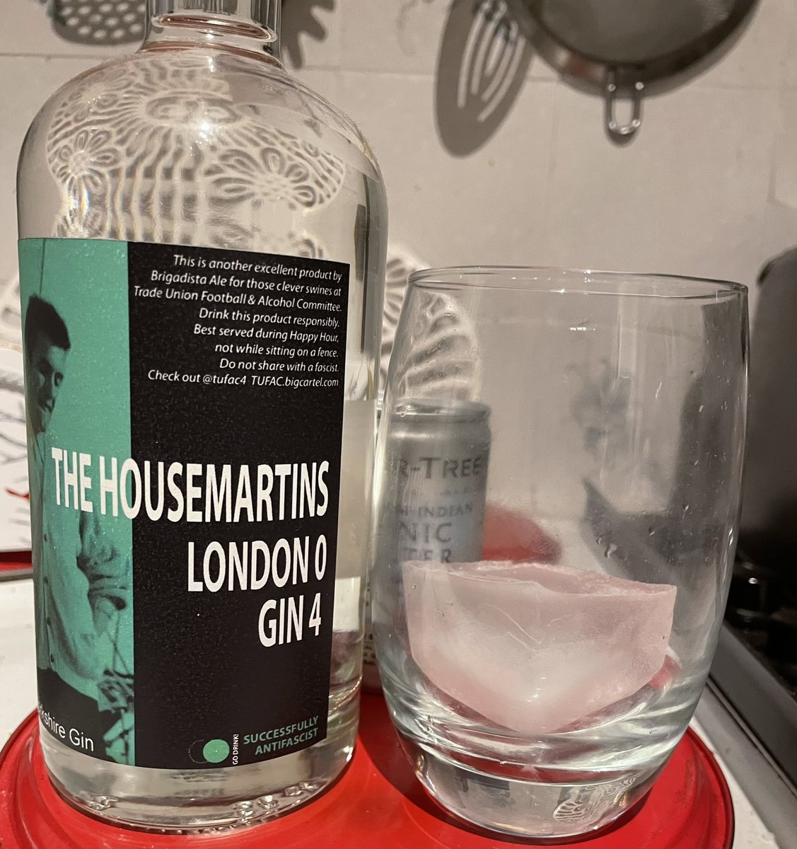 Nightcap! 🍸 #successfullyantifascist London 0 Gin 4 ✊🏾