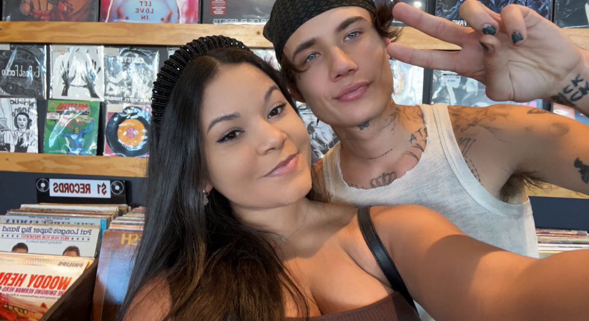 jxdnurrea's tweet image. i love u so much!! thank you for yesterday 🤍 hope to see u again soon 
@jxdn