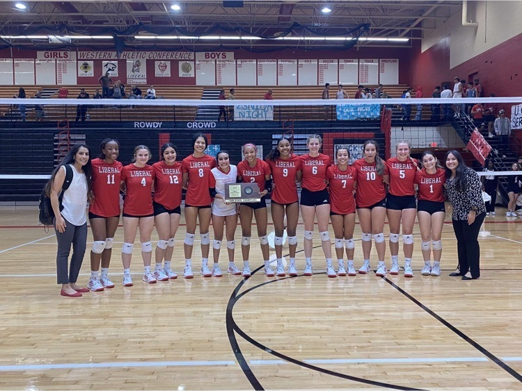 LiberalRedskins's tweet photo. Lady Red Volleyball are Sub-State Champions!! They will compete at State on October 28-29 in Salina! Great Job Ladies!! 🏐 https://t.co/lcd4RWHqHV