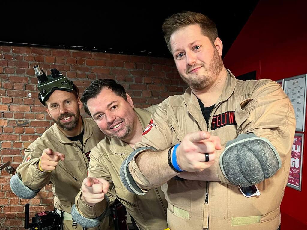 GhostbustersWR's tweet photo. Had a great day at @thelinccon today hanging out with the guys from @east_midlands_ghostbusters
They never fail to make me feel welcome.
 I also managed to become a cosplay judge. 

#ghostbusters #worcesterghostbusters #wrgb #comiccon #cosplay #ghostbust… https://t.co/FbZSQCmeKq https://t.co/n43XNj41MN