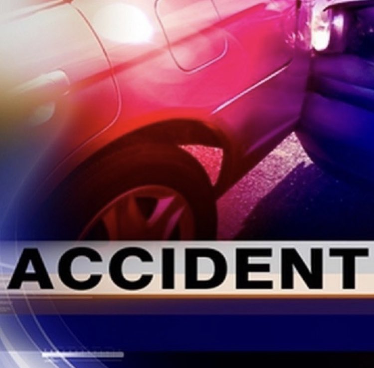 camilluspolice's tweet photo. 🚨Hit &amp; Run with injuries🚨
Camillus Police are looking for a dark colored SUV that struck a motorcycle, Rt. 5W near Warners Rd. Off-ramp @ 545pm today. Susp. Vehicle continued West, maybe getting off @ Hinsdale Rd. 
Please call 911 or 315-487-0102 with information of the crash. https://t.co/42nX8Xy68V