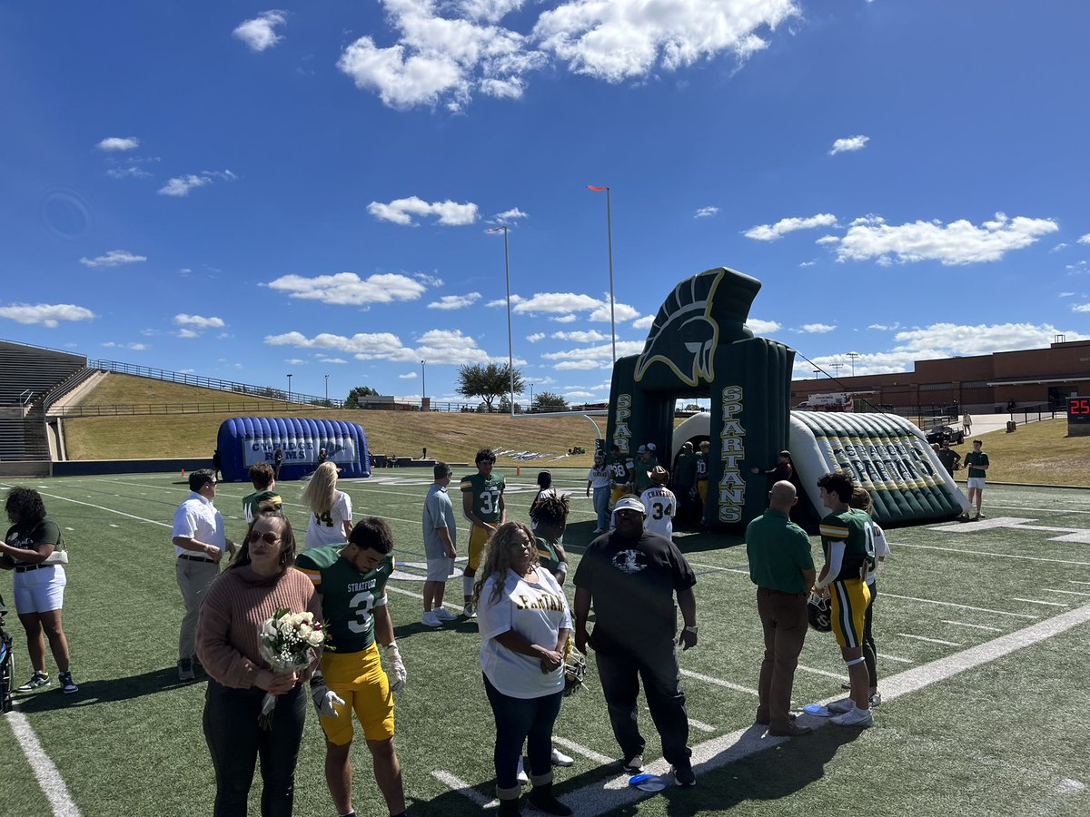 StratfordFB1's tweet photo. Such an honor to recognize our Class of β23 Seniors today! They are an amazing group of student athletes that have impacted this program from day one and for years to come! @StratfordFB1 #SpartanPride https://t.co/Cwh6RtIZm0