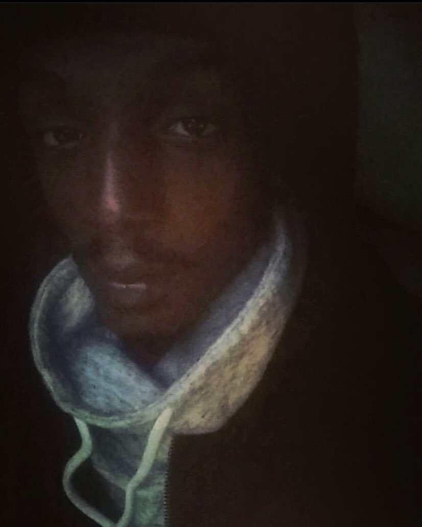Mist02588090's tweet photo. #Midnight #headshot #express #expressjacket #Boston #midnightshoot #malemodel #malemodelphotography #face #Boston #bostoncommon #lips #greytop #model #modellife  #stylist #bostonstylist #coolnight #cold https://t.co/LtpZkkIHJ6