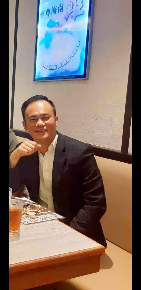 TerrryParker's tweet photo. #LeafsForever keep an eye out for #VaiChan aka #TwoInchTom aka #HeStoleFromDisabledChildrenAndAbuseSurvivors ask your local #Flames or #RaiderNation representative. Don't get scammed by this man. #TwoInchTom #ConTomThumb #PetitePurge #LilLoob #HungLikeAGorillaHenry #FuckVaiChan https://t.co/tq0Jo45cjh