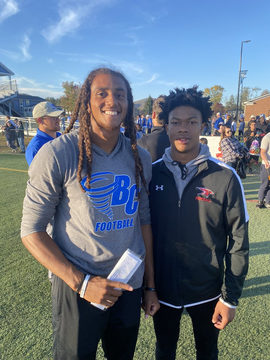 NicholasDoctor6's tweet photo. Bless to receive my first offer from Brevard. I had a great visit and look forward to speaking to you soon. @birdmac25 @CoryHelms7251 @PerryOrth10 @BrevardF5 @Rashad_Nelson89 https://t.co/zwk5f5yqOP