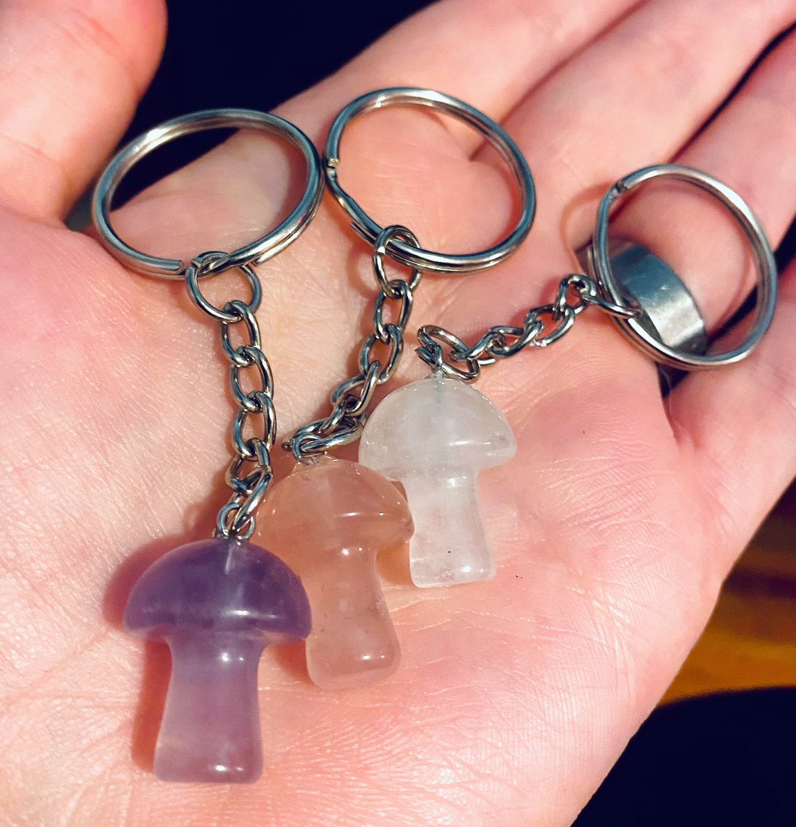 merikuros's tweet image. ✨ KEYCHAINS GALORE ✨

💜 All these beauties ship free! 💜

merikurocreations.bigcartel.com