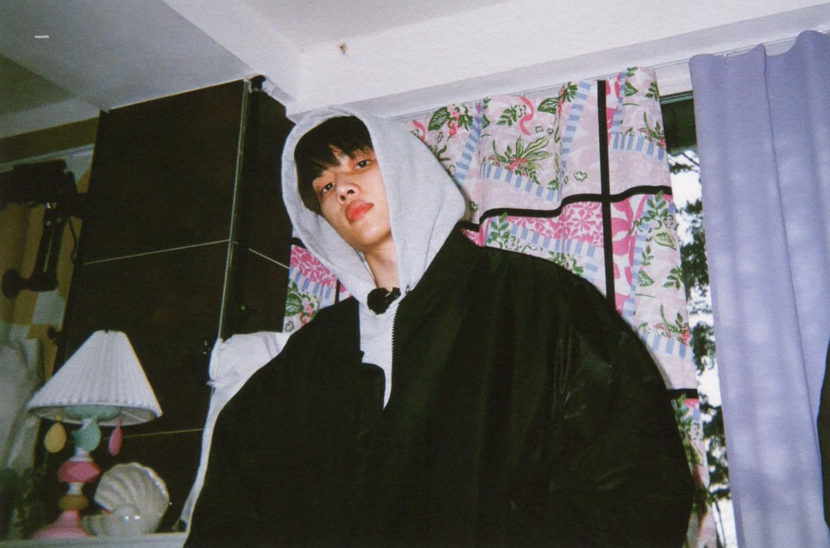kswrecords's tweet photo. high teen bf vibes https://t.co/Xrvf1zESuM
