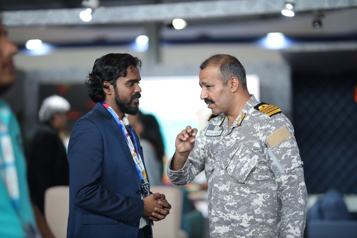 Sonujayan's tweet photo. Surprise visit on day two #DefExpo2022 
#MCMdefence &amp; #crownelectricboats may venture into a whole new line of #electricboats…A solid salute to you sir… https://t.co/wSRVIgNuAd