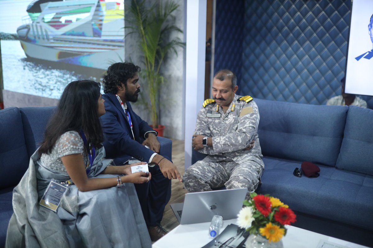 Sonujayan's tweet photo. Surprise visit on day two #DefExpo2022 
#MCMdefence &amp; #crownelectricboats may venture into a whole new line of #electricboats…A solid salute to you sir… https://t.co/wSRVIgNuAd