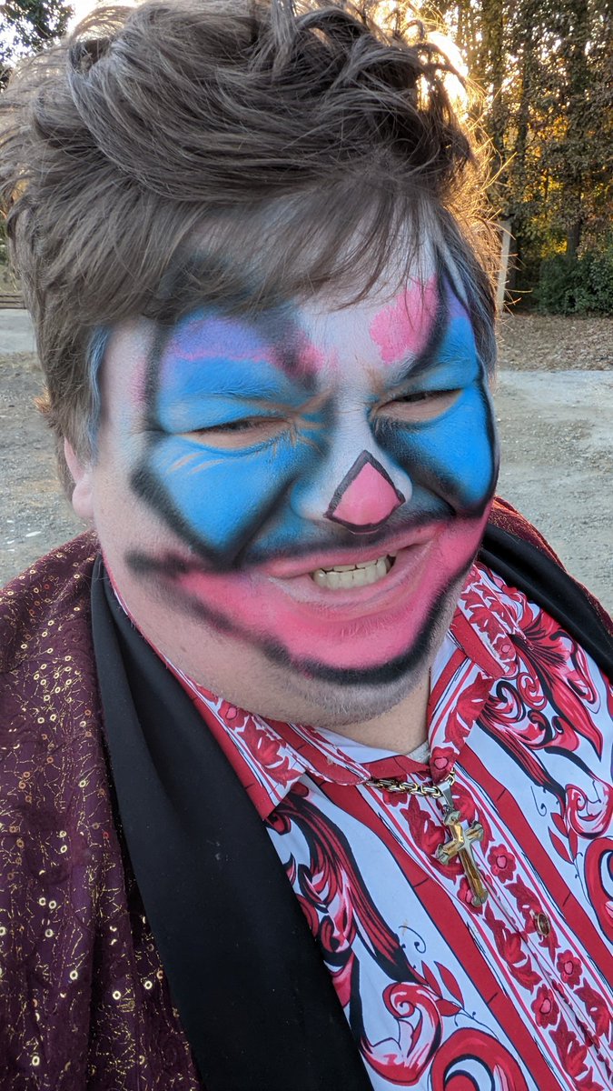 TommyNC2010's tweet photo. I am ring master at the haunted farm tonight. So excited! https://t.co/x99MPOs4mD