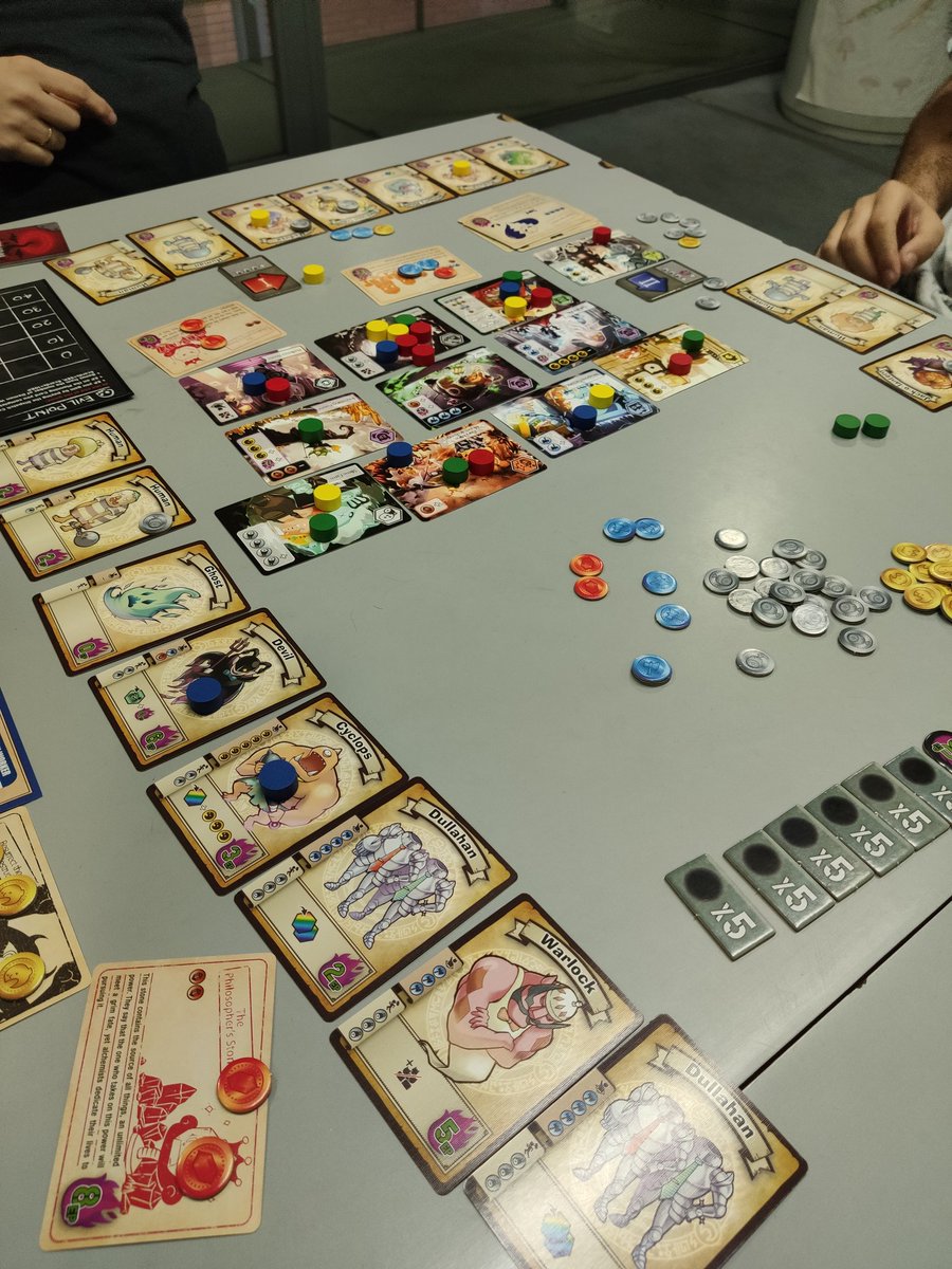 eurosolitario's tweet photo. Hoy he descubierto #demonworker, juego de 2016 que me ha gustado mucho. Colocación de trabajadores con gestión de recursos para aumentar tu número de trabajadores, con el fin de cumplir contratos al final de la partida. Contra: juego a 3-4 jugadores y por tanto sin solitario https://t.co/rKciR7Yarm