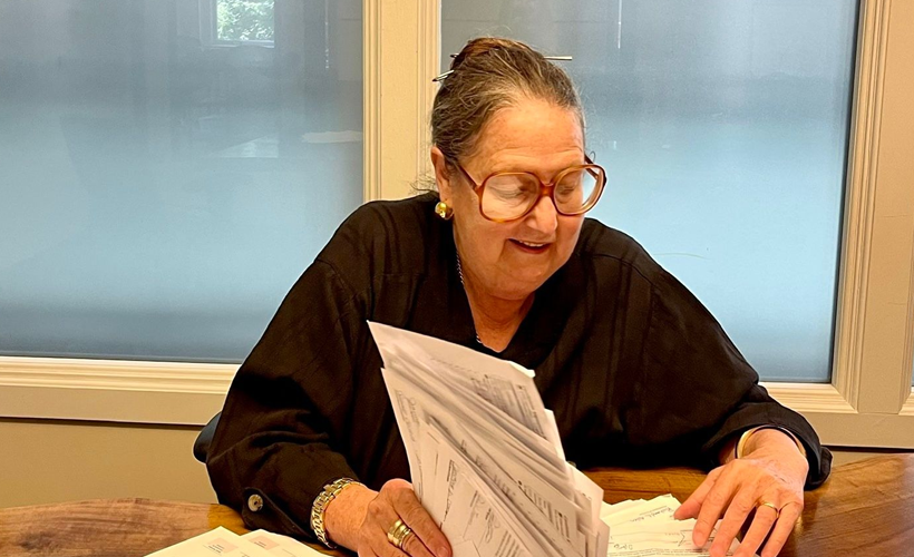 Distressed? tweet media