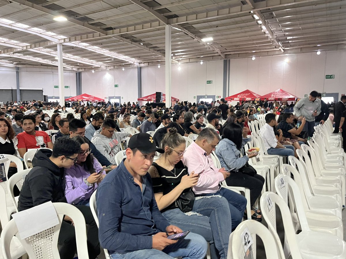 MAvila_EUD's tweet photo. Así se vive el ambiente previo al segundo show de Franco Escamilla en Guatemala, el cual tiene lugar en Forum Majadas. https://t.co/98LJfjyqFO