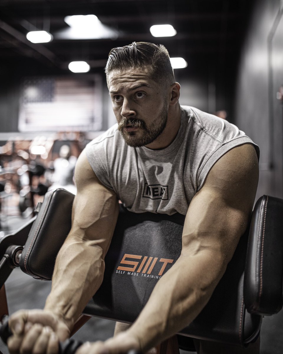 tlprogear's tweet photo. GROWING and growing! 🔥🔥
w/@apex_brett
•
Cutoff Tee and Lifting Shorts available at https://t.co/pUG9wHPpJ0
#MEATSportsclub #MEATSportswear #TeamMEAT #Bodybuilding #Fitness #Gym #Training #Lifestyle #Health #Strength #Motivation #Dedication https://t.co/i1qHKJ6U1X