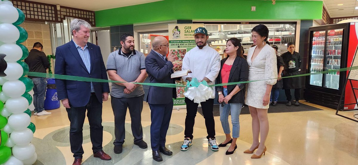moe_eltassi's tweet photo. I am happy to have been a part of the Grand Re-Opening of Ger Salakot Restaurant! 

#wpg #mb #gersalakot #wpgmb #wpgpoli #mbpoli #winnipeg #manitoba #winnipegmanitoba https://t.co/jLvQHOX3gW